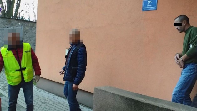 Шокуючі подробиці вбивства українців у Польщі: 18 ножових за 200 доларів