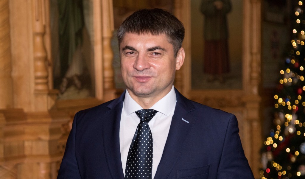 Депутат Закарпатської обласної ради Іван Чубирко вітає краян із Новорічними святами