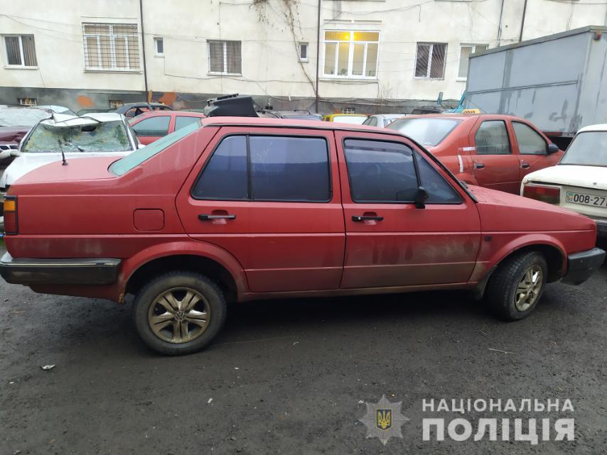 На Хустщині водій збив людину, та залишив помирати на проїжджій частині