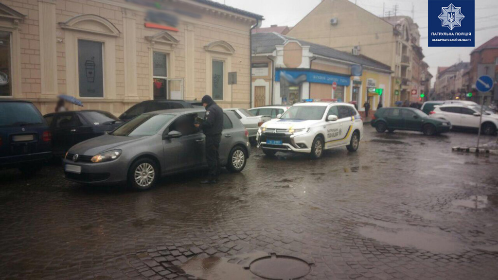 В Ужгороді та Мукачеві "полюють" на водіїв (ФОТО)