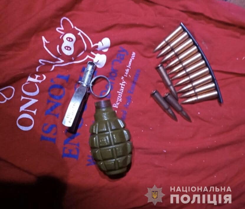 У жителя Мукачева вилучили гранату та набої (ФОТО)