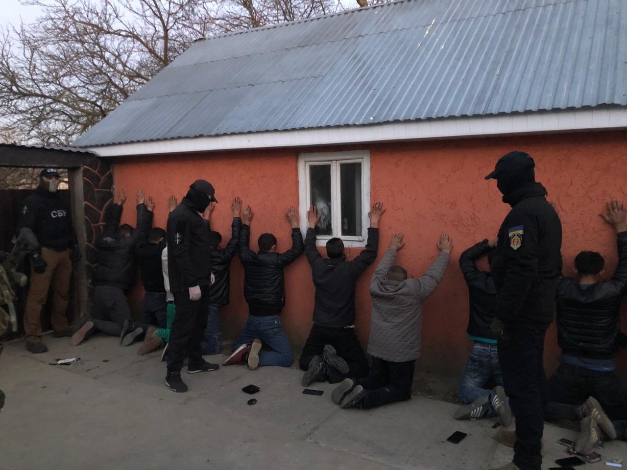 Спецоперація СБУ на Закарпатті: затримано причетного до перестрілки на Мукачівщині (ФОТО)