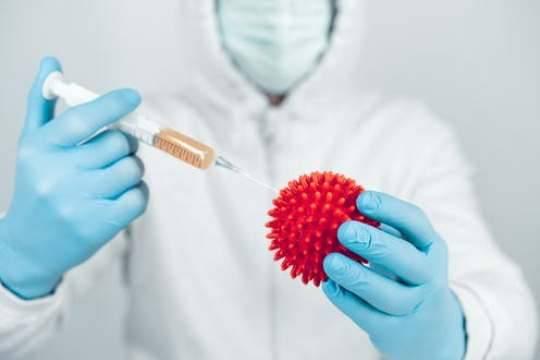 Вчені заявили про успіхи вакцини від коронавірусу: розпочато заключні випробування