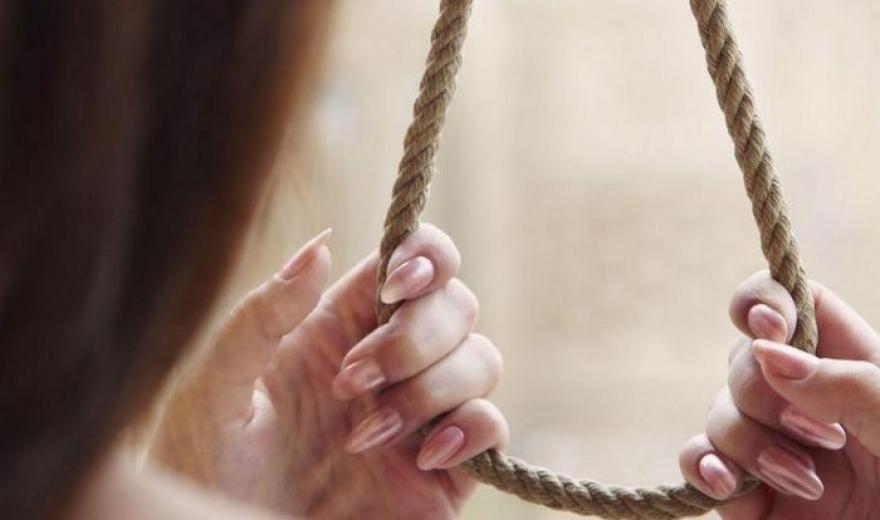 Поліція підтвердила факт самогубства молодої закарпатки