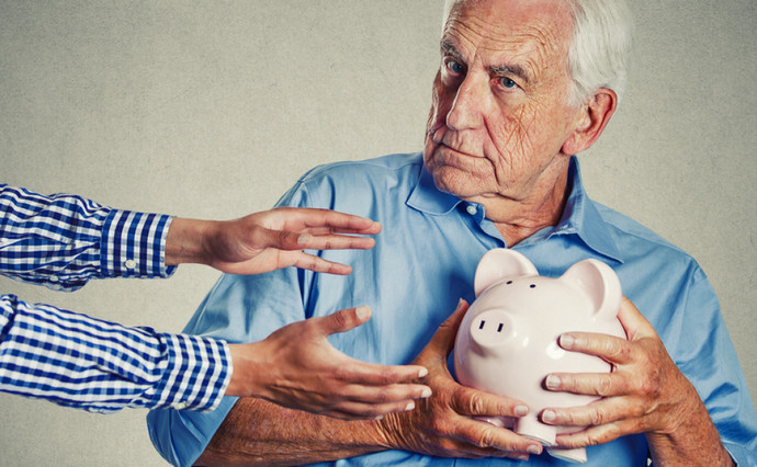 Частину пенсій у 2021 можуть скасувати: кого це стосується