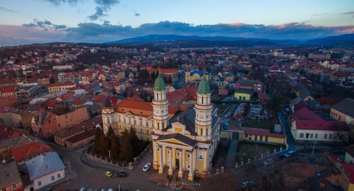 В Ужгороді підписують петицію про бювети з питною водою по всьому місту