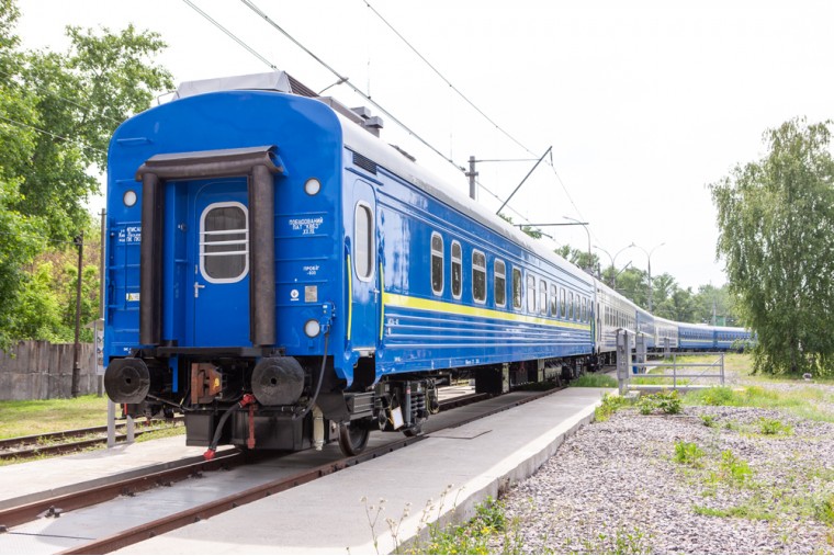 "Укрзалізниця" припинила продаж квитків з чотирьох станцій через коронавірус