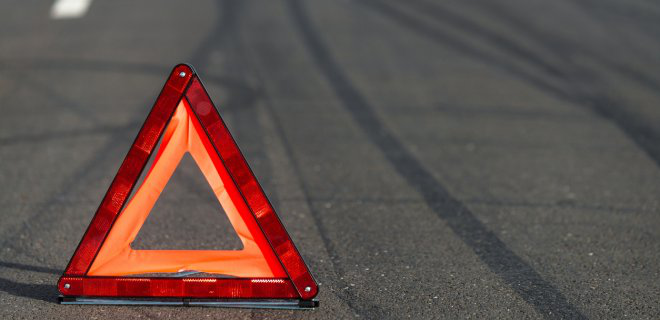 В Ужгороді вночі сталася ДТП за участі поліцейського