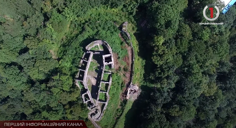 Перші роботи розпочнуться вже у вересні: на Закарпатті відреставрують один із найстаріших замків області (ВІДЕО)