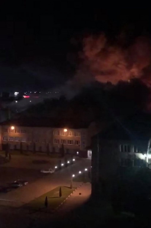 Пожежу на лижній фабриці в Мукачеві ліквідовано