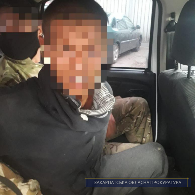 На Великоберезнянщині крадія-рецидивіста судитимуть ще й за втечу з-під варти (ФОТО)