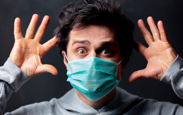 Новий законопроєкт Кабміну: як українців каратимуть за носіння маски на підборідді