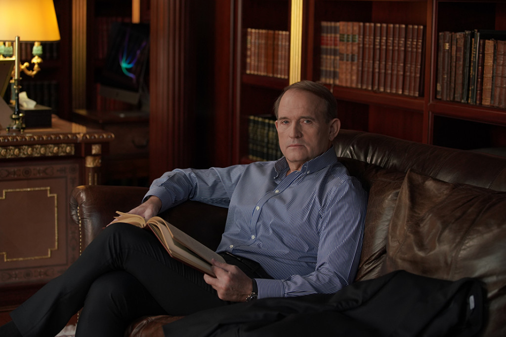 Спорожнілий Майдан в день державного свята – Дня гідності та свободи – це об'єктивна оцінка «помаранчевого» потрясіння 2004 року і антиконституційного збройного захоплення влади 2014 року