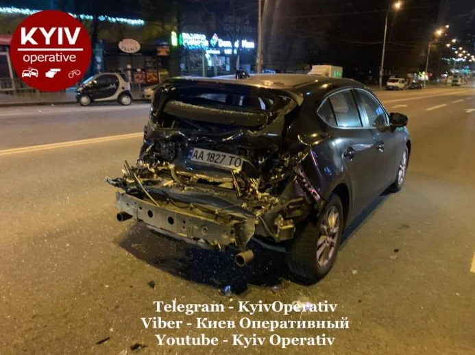 У столиці нетверезий водій бетономішалки влаштував ДТП (ФОТО)