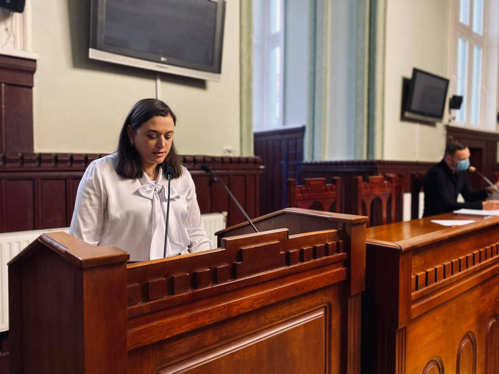 Мукачівські школярі отримуватимуть 50 тисяч гривень за 200 балів із ЗНО