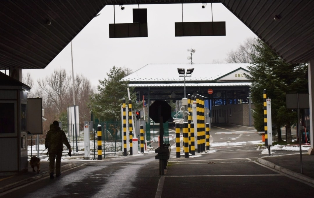 До уваги закарпатців: прикордонники оприлюднили важливу інфорамцію для бажаючих потрапити до Словаччини