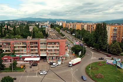 В Ужгороді по вулиці Заньковецької з’явиться ще одне транспортне коло