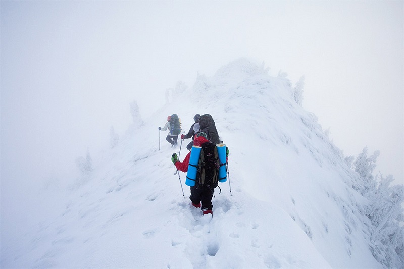 На Закарпатті в горах заблукав молодий львів'янин: туриста й досі не знайшли