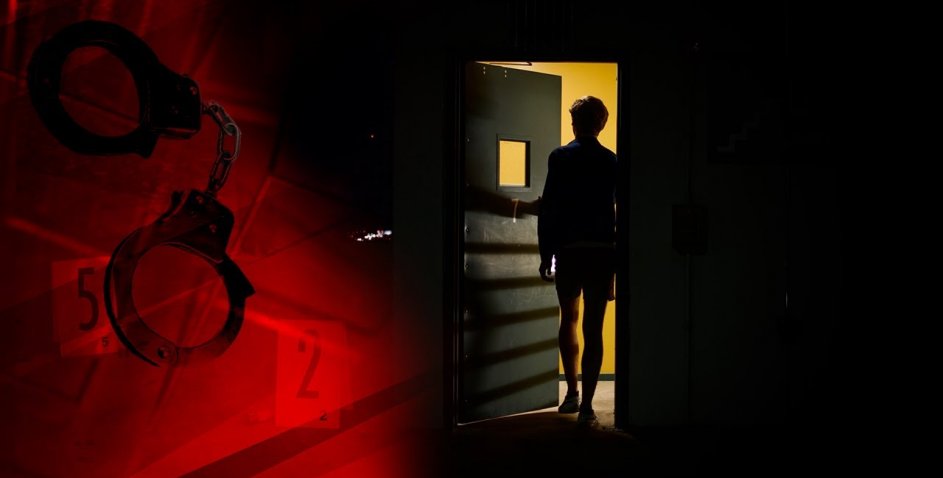 Чоловік порізав екскоханку, а потім ледь не виніс у повітря багатоквартирний будинок (ВІДЕО)