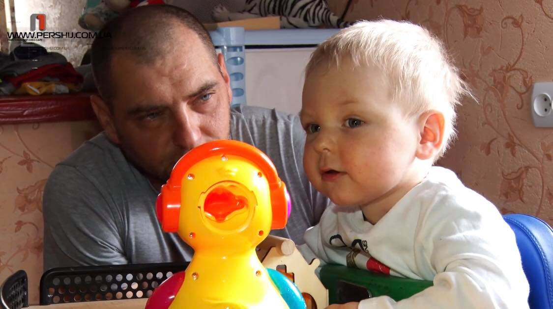 Боротьба за життя маленького закарпатця: батьки Павлика Мотички благають про допомогу (ВІДЕО)