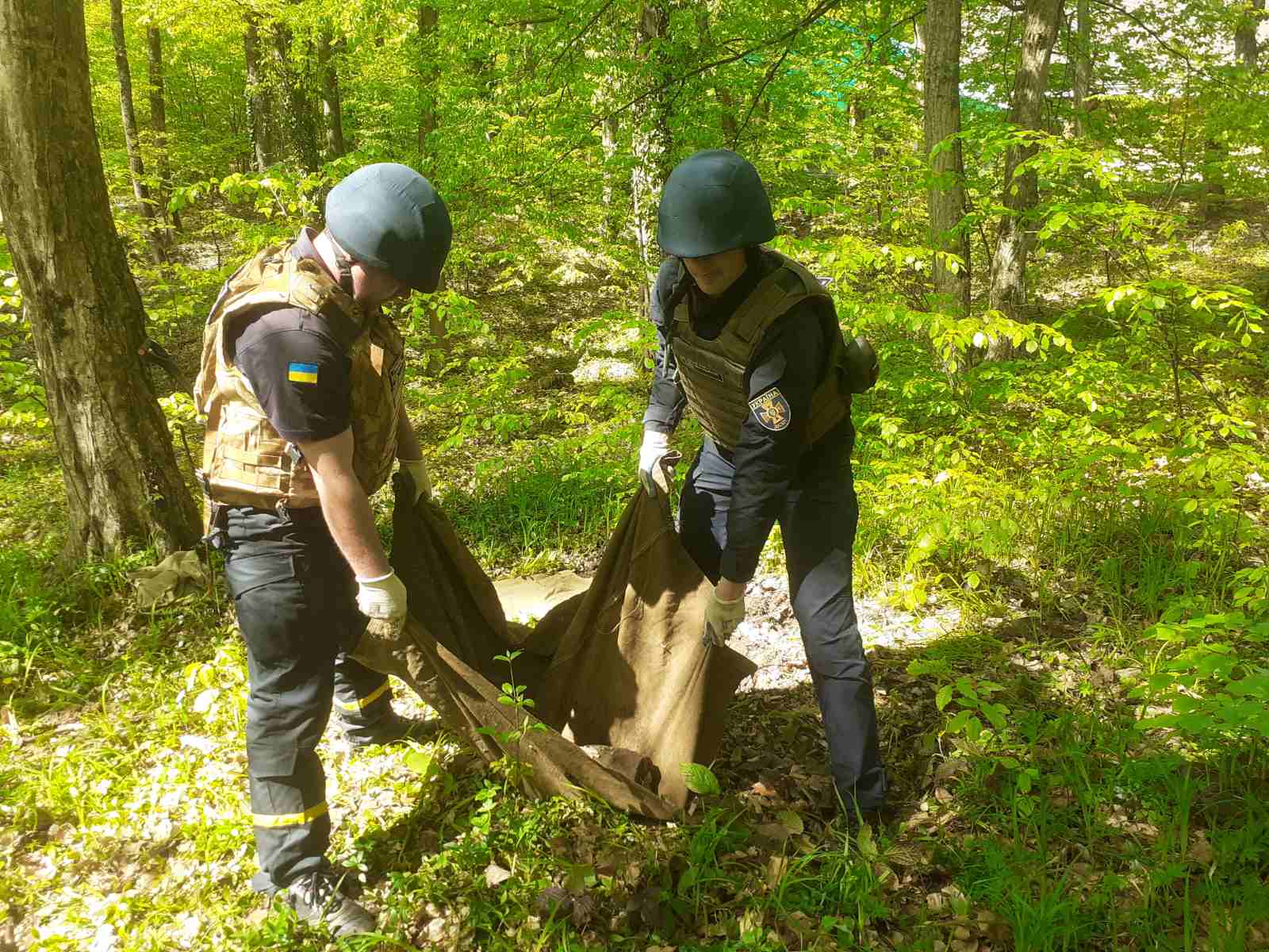 Небезпечна знахідка: на Мукачівщині чоловік виявив боєприпаси (ФОТО)