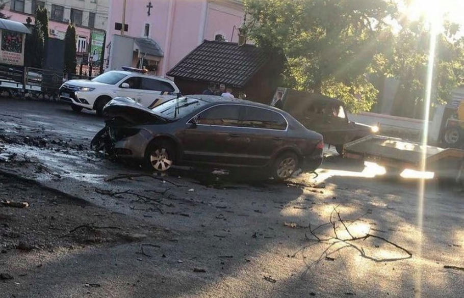 В мережі звилося відео моторошної автотрощі в центрі Іршави (ВІДЕО)