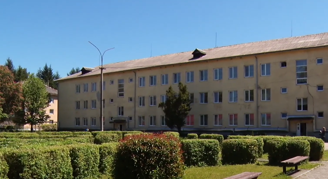 Чи закриють школу-інтернат у Великому Березному? (ВІДЕО)