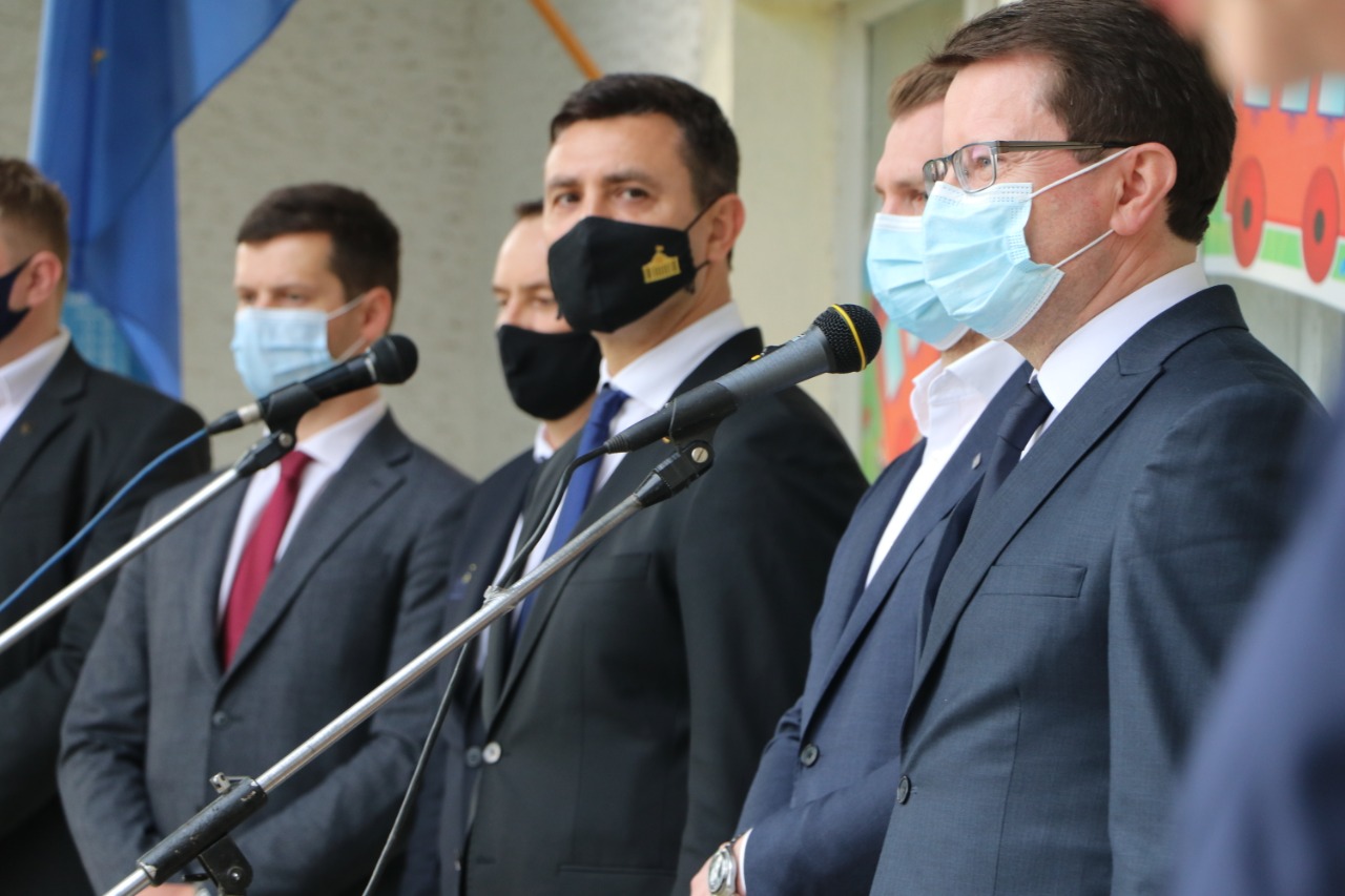 «Важка артилерія» та «джинса»: розкол у Закарпатській «коаліційній» владі (ФОТО, ВІДЕО)